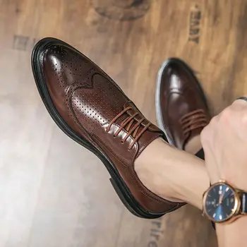 Новая модная деловая обувь, мужская Кожаная Повседневная обувь с дышащими отверстиями, Оксфордская обувь, Деловая социальная обувь на шнуровке, Мужская обувь A25