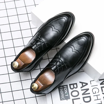 Высококачественная мужская кожаная обувь с резными узорами, мягкие оксфорды в британском стиле, деловая модельная черная мужская обувь