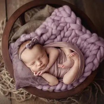 Отлично с бабочкой ребенок позирует подушку все-Матч рвется новорожденных позирует подушку фотография помочь реквизит