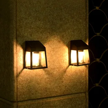 Солнечный светодиодный светильник Уличный Садовый Квадратный настенный светильник Датчик солнечного света IP65 Водонепроницаемый Садовый светильник для украшения ограждения внутреннего двора балкона